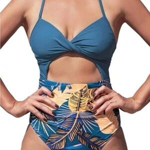 Cupshe Blue and Yellow One Piece Swimsuit with Cutout Detail